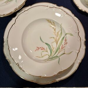 Hutschenreuther Bavaria “Sylvia” Large Bowl Set (2) Gold Trim Vintage China